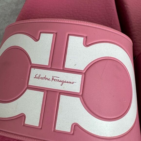 Salvatore Ferragamo Groove Pool Slides Pink 5 - Picture 9 of 12